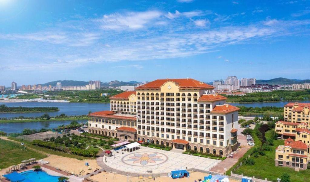 Haiyang Shenglong Jianguo Hotel Hai-yang-hsien Exterior foto